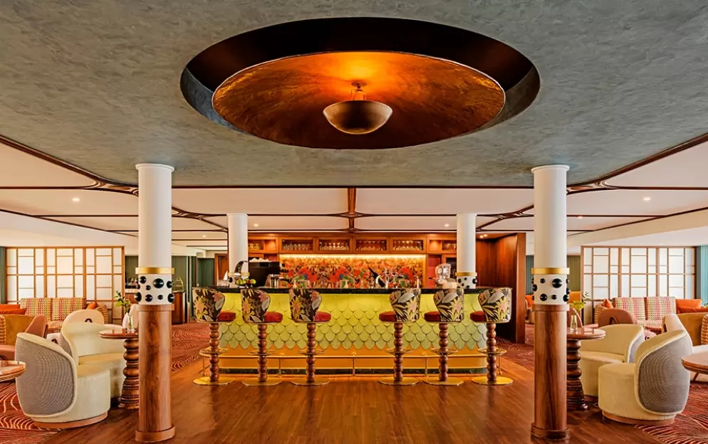 AmaWaterways AmaLillia - Bar.jpg